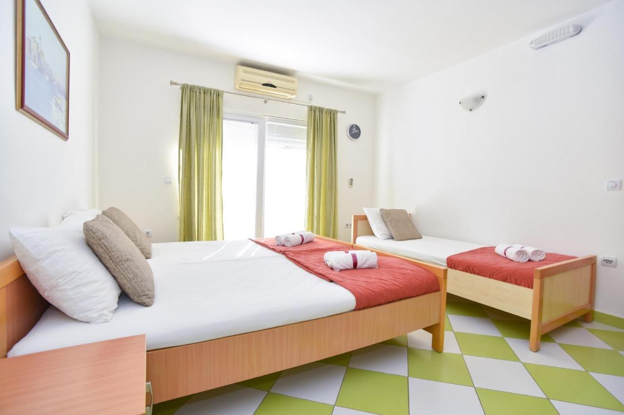 D&D Apartments Tivat Exterior photo